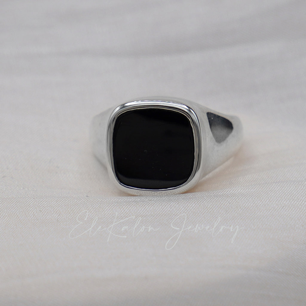 Black Spinel Men Ring